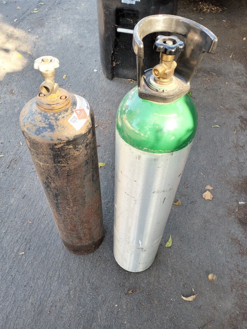 Welding.  Tanks. Oxygen. And. Acetylene. 