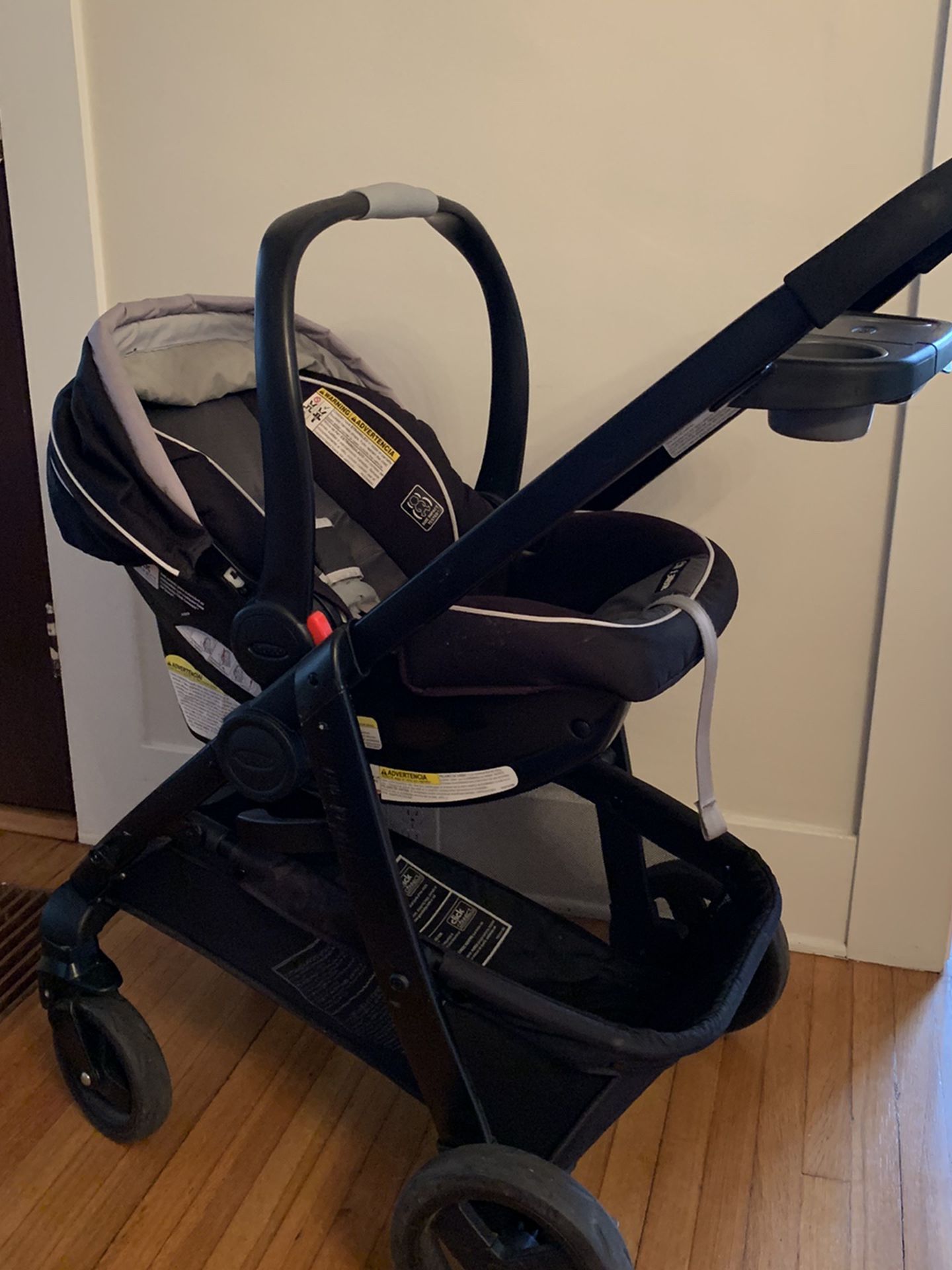 Graco Travel System Infant Car Seat & Stroller