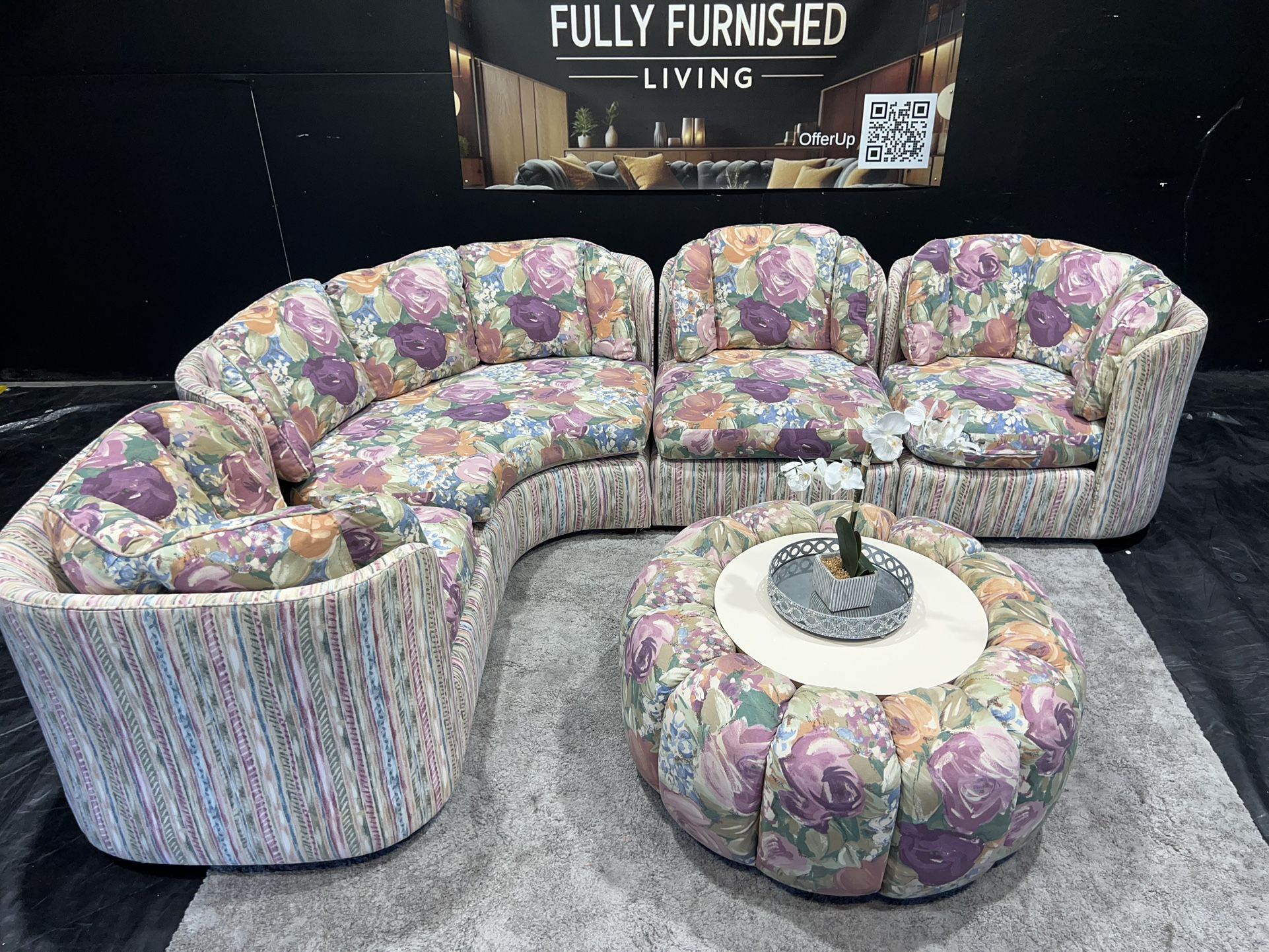 Sectional/couch/sofa, Mod Century, Henredon, 84x108, pickup Tampa, delivery available