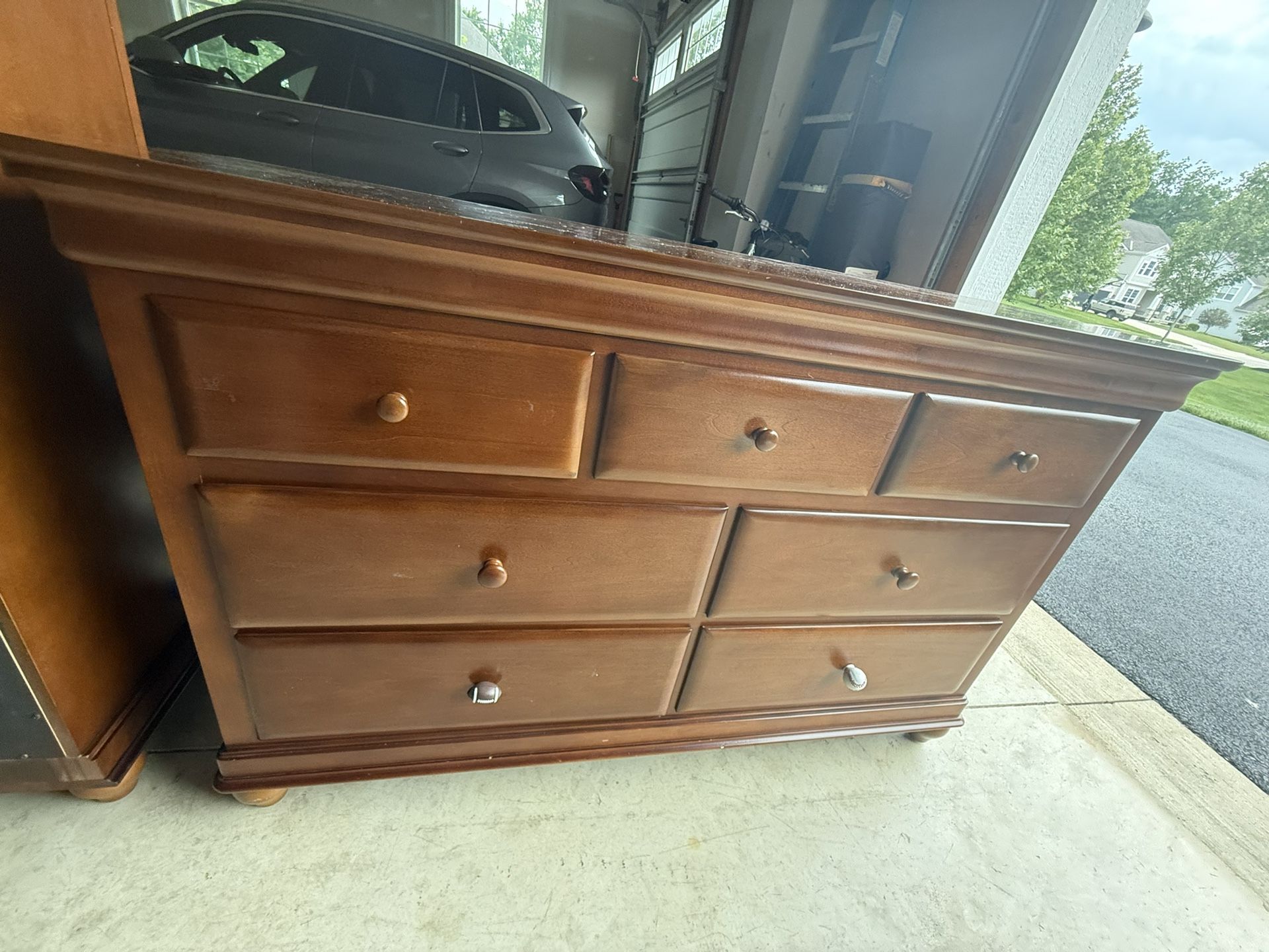 2 Dressers