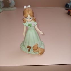 Birthday 7th Girl Humble Statue 