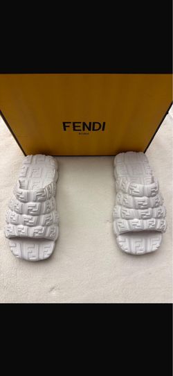 Fendi women slides