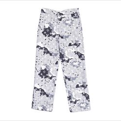 Bravest Studio Lv Camo Pants for Sale in Tolleson, AZ - OfferUp