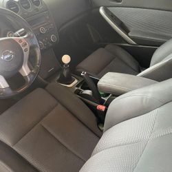 Clean 2008 Nissan Altima 6 Speed Title Clean Runs Great  And Sun Roof