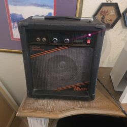  Dixon guitar amplifier.