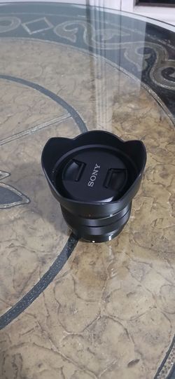 Sony light  lens