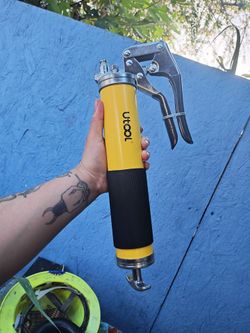 UTOOL Grease Gun, featuring a heavy-duty, 8000 PSI pistol grip design.