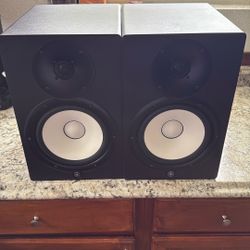 Yamaha HS8 Monitor speakers 