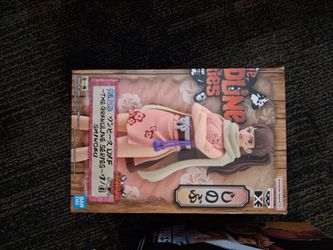 Figurines. In box