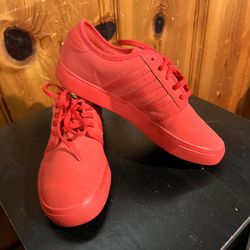 adidas Seeley - Unisex Athletic Shoes, Scarlet/Scarlet, US Size 6.5 for Big Kids