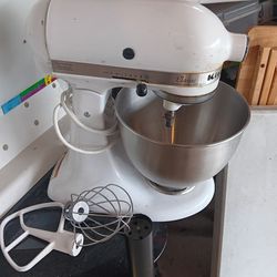 BRAND NEW UNUSED, UNOPENED: Kitchen Aid Ravioli Maker Stand Mixer Attachment  for Sale in Lafayette, CO - OfferUp