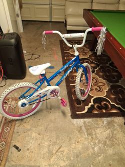 Girls bike