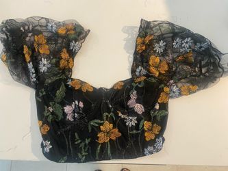 Black Lacey With Flowers Crop Top
