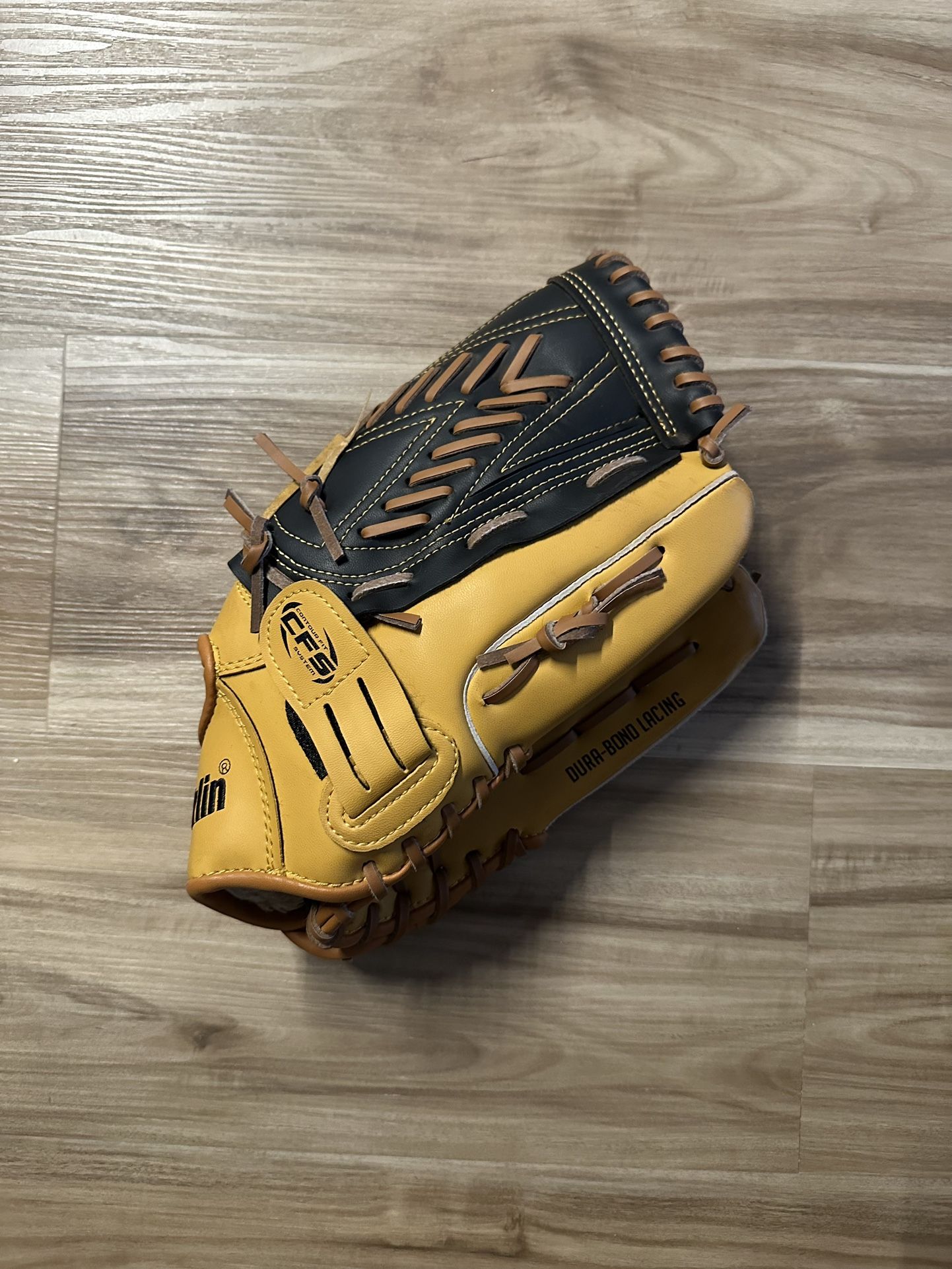 Franklin 13” Field Master Series Glove