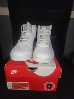 Nike court Royale 2 mid 9 in a half