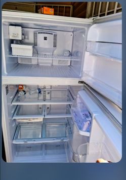 BONITO REFRIGERADOR SEMINUEVOS