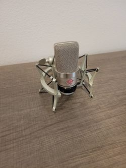 Neumann Tlm 102 Condenser Microphone