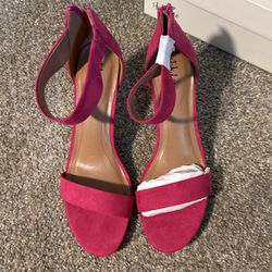 Women’s Size 9 Heels Pink 