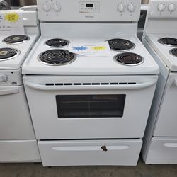 🌼Spring Sale! Frigidaire Electric Stove-Warranty Included