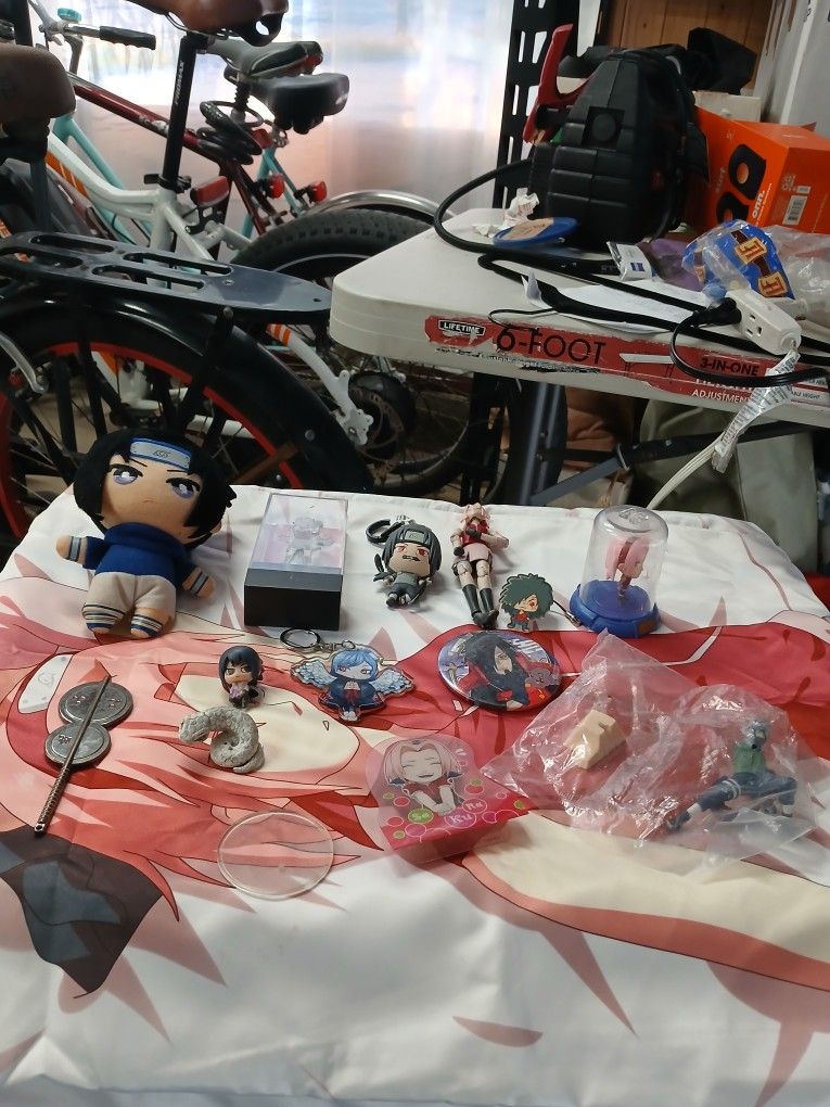 Anime Figures, Charms, Keychain Etc Etc