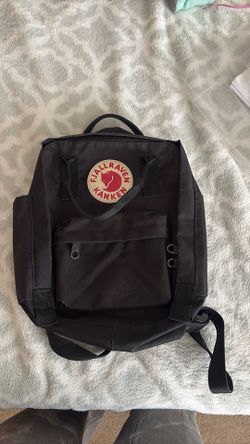 Fjällräven Kånken Classic in black, Small