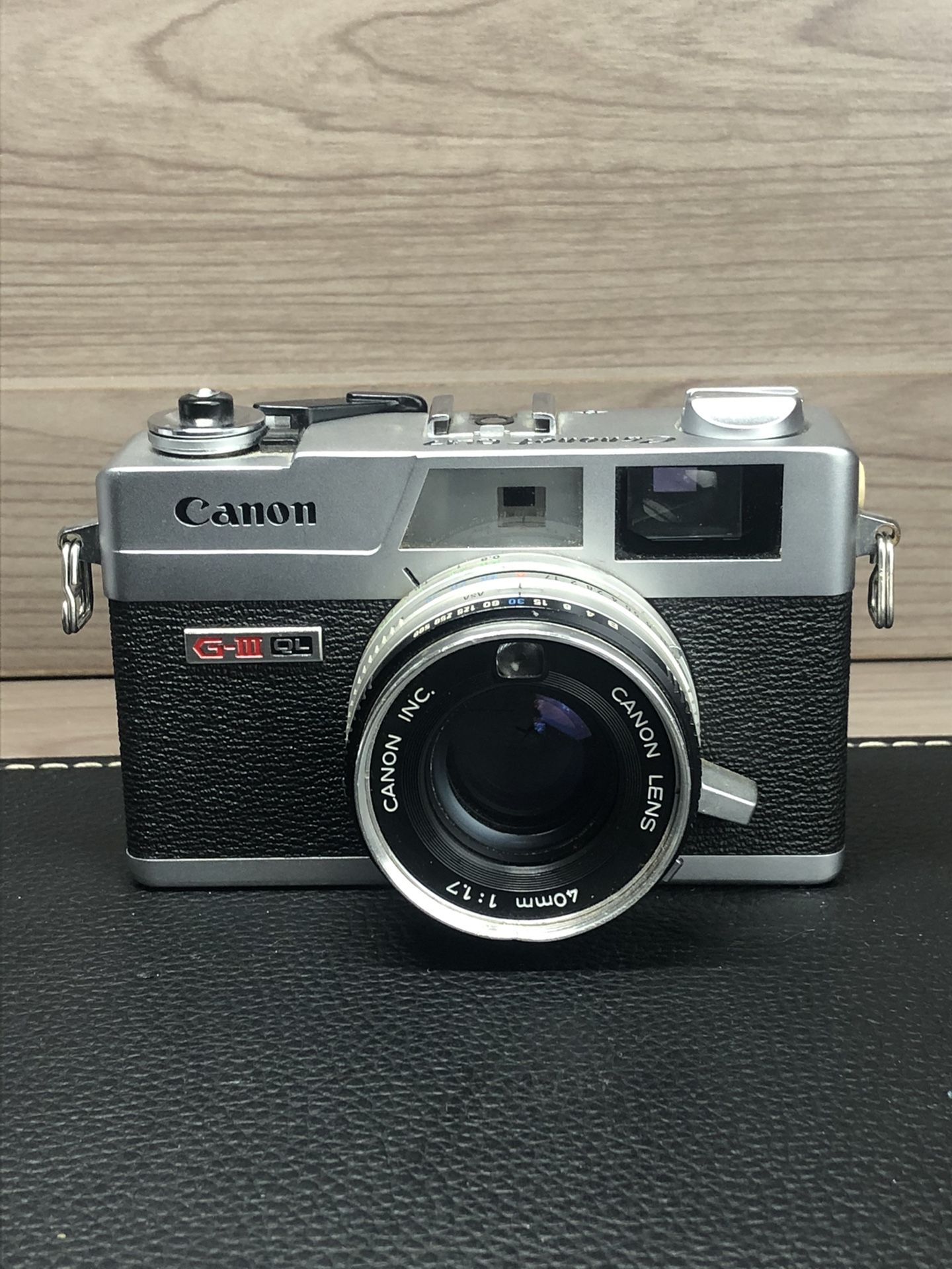 Canon QL17 G-III rangefinder film camera