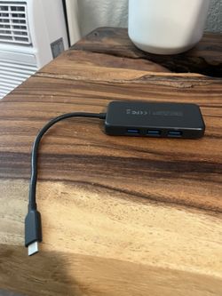 Premium 4-1 USB - C Hub 1C3A
