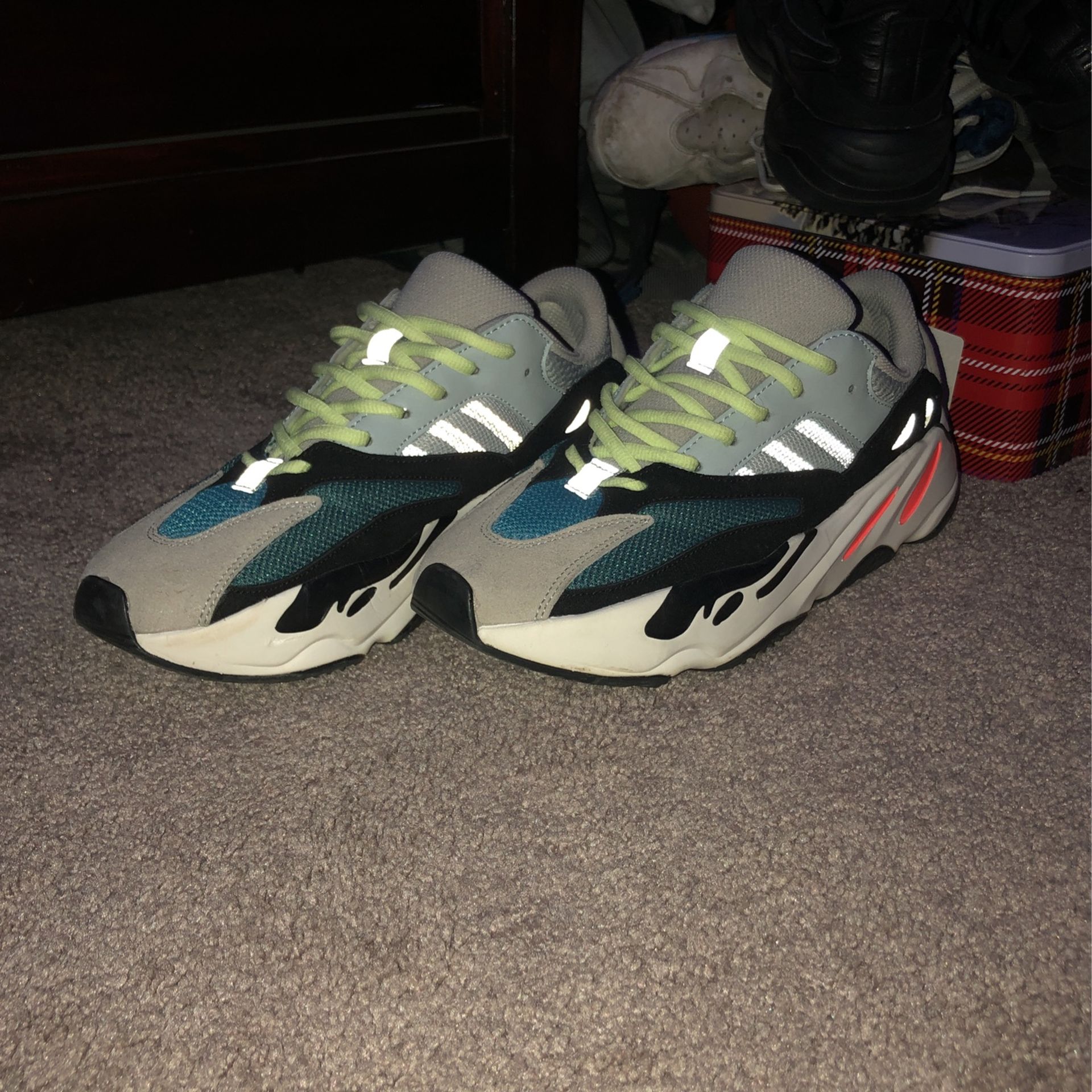 Adidas Yeezy Boost 700 Wave Runner