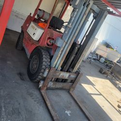 Toyota Forklift 