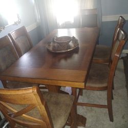 Forms Dining Room Set 