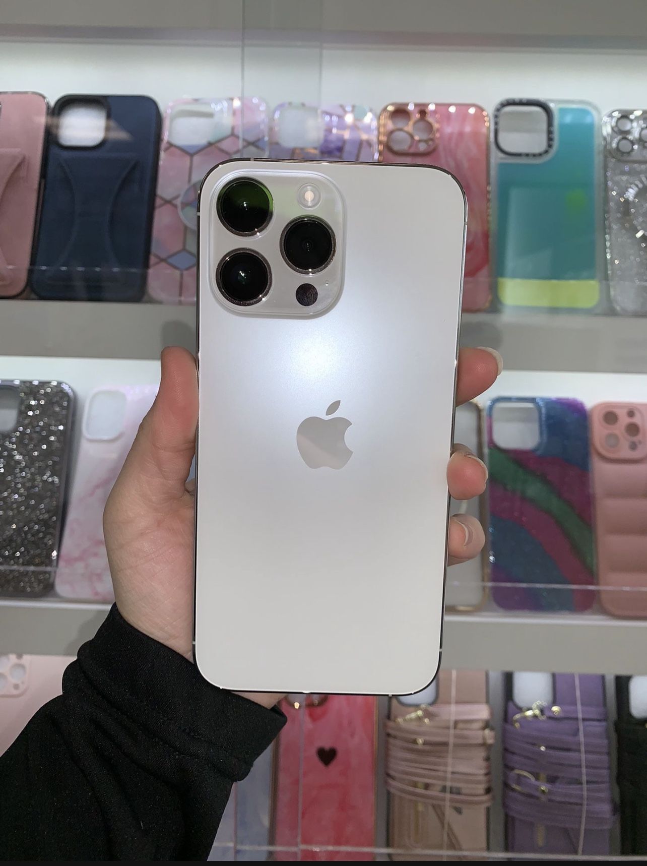 Finance an Unlocked iPhone 14 Pro Max 512GB - Pay Only $31 Down Today!