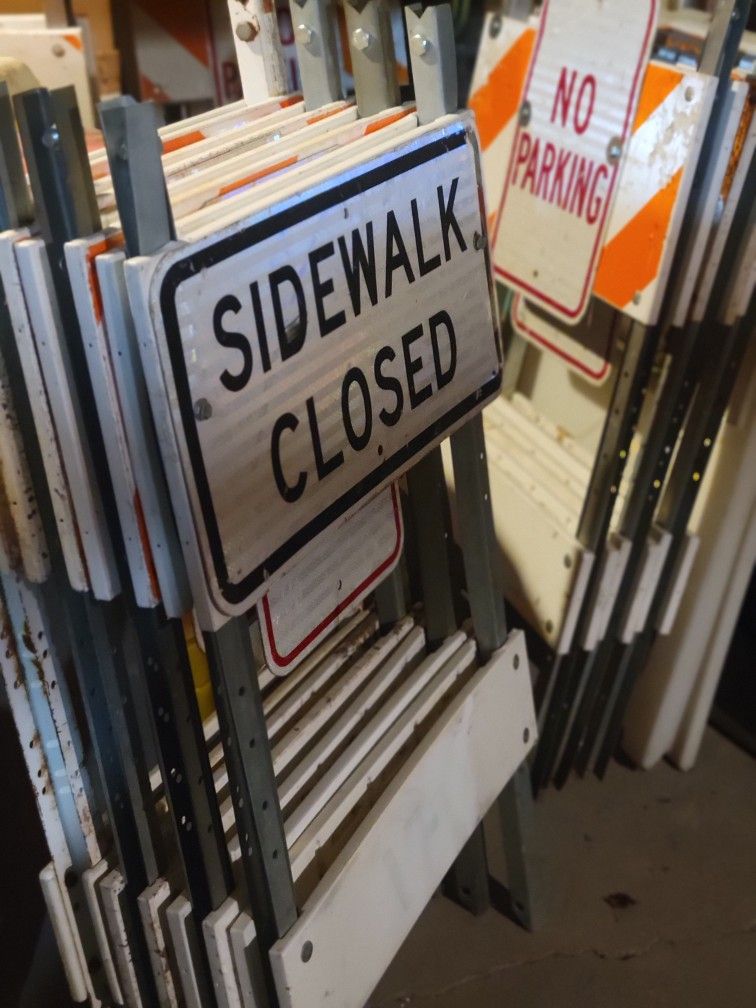 Folding Construction Signs