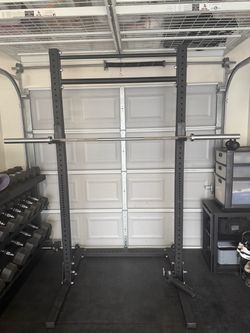 Rogue squat rack with attachments