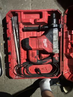 Milwaukee SDS MAX Rotary Hammer 5546