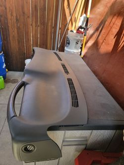 05 AVALANCHE DASH PAD