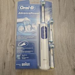 Oral-B Advance Power 950TX Bright Rechargeable Blue Power Toothbrush (Brand New)