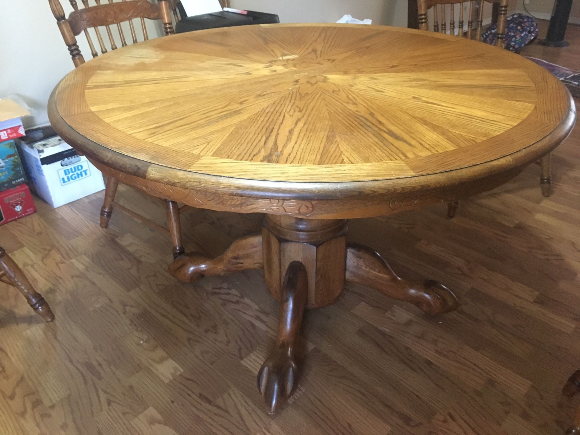 Wooden kitchen table with leaf and 6 chairs