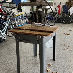 Rockwell Delta Radial Arm Saw