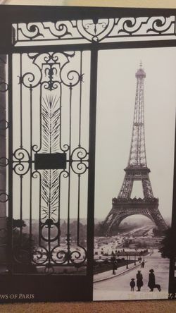 Canvas photo of Paris