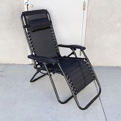 (New in Box) $40 Folding Zero Gravity Outdoor Recliner Patio Lounge Chair Adjustable Headrest Textilene Mesh - Black 