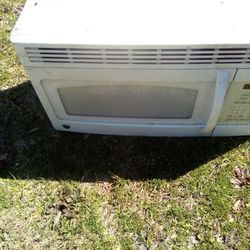 GE Big Microwave Working 