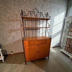 Bakers rack
