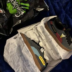Beavis And butthead Limited Edition Puma Sneakers Size 9 1/2 And 10