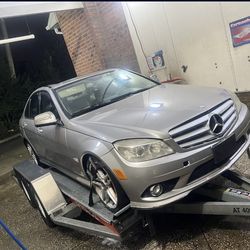 2009  Mercedes Benz c300 awd