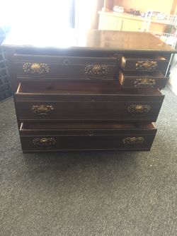 Antique Wooden Dresser 5 -Drawer