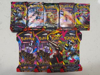 16x Pokemon Booster Packs – Pitch Black, Destined Rivals, Chaos Rising