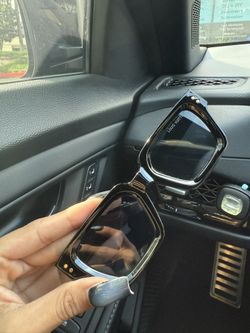 Louis Vuitton Women’s Glasses
