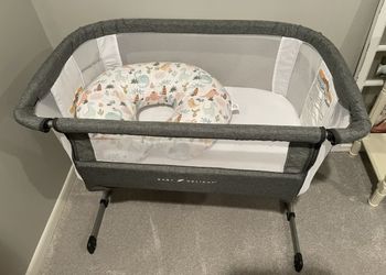 Baby Delight Beside Me Dreamer Bassinet & Bedside Sleeper