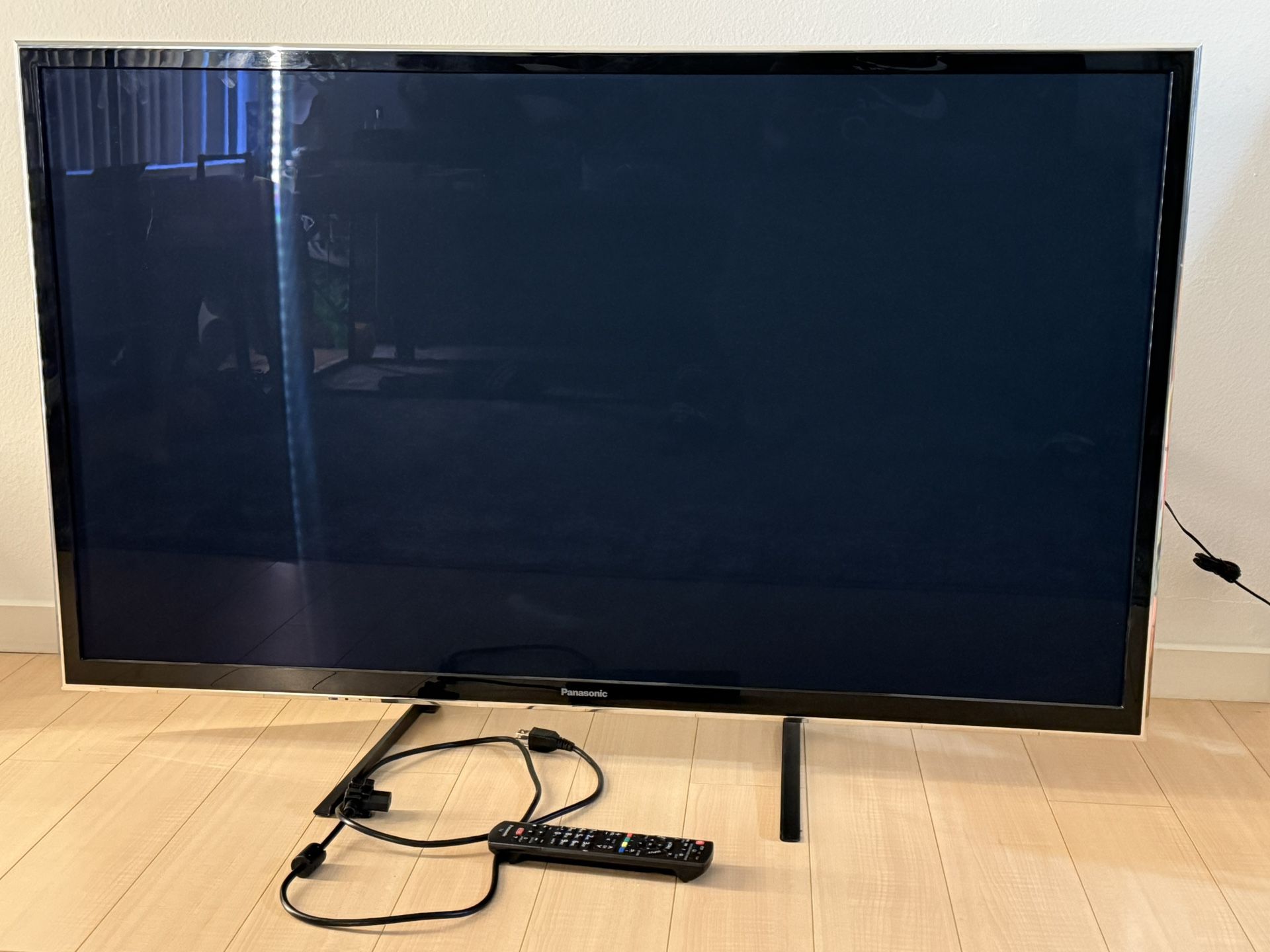 55 Inch Panasonic Flat Screen Tv With Remote