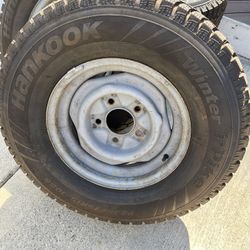 235 75r15 Studded Snow Tires On Rare 15 Inch Ford 5lug Steel